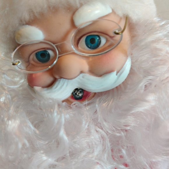 Animated Musical Santa Claus Motion Activated Battery Operated Christmas Decor - Picture 6 of 8